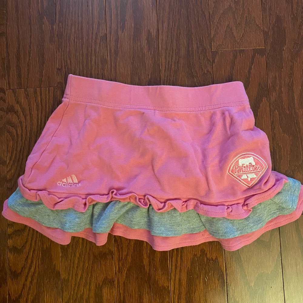 ADIDAS Girl’s Phillies skirt sz 4